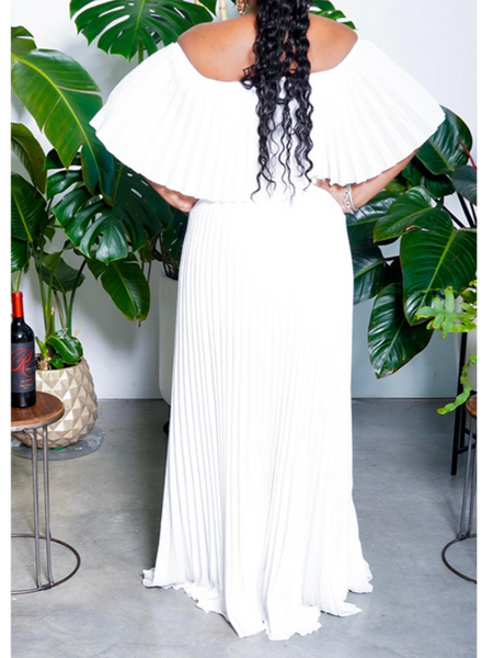 Pleated Off the Shoulder Dress
HWFMPZ3LF3