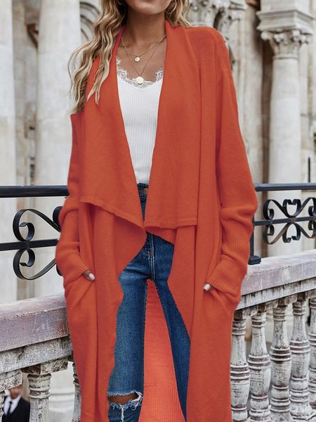 A Long Knit Coat
HFLHHSFP7P