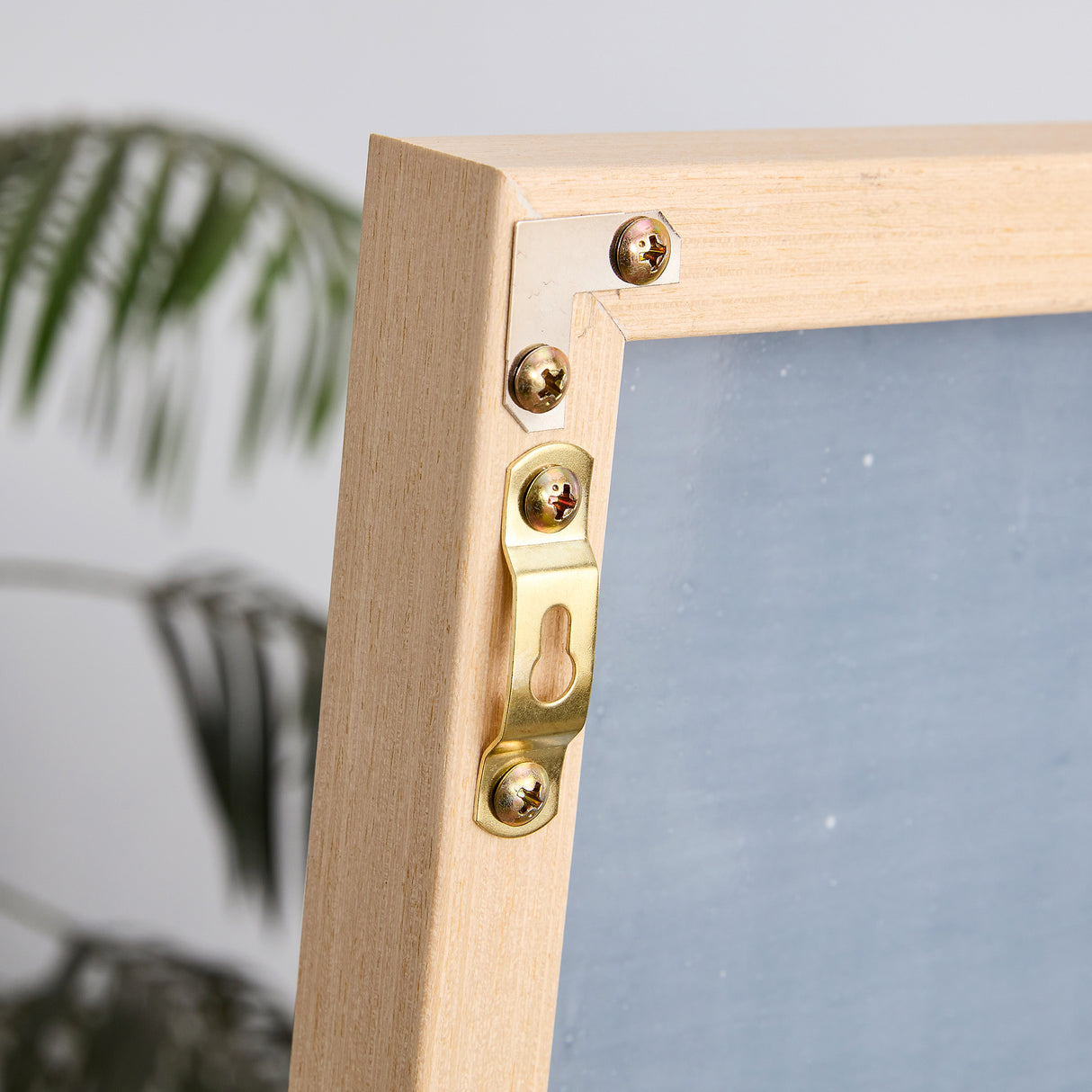 The3rd generation packaging upgrade includes a light oak solid wood frame full length mirror, dressing mirror, bedroom entrance, decorative mirror, clothing store, and floor mounted mirror. 60" *17.3"